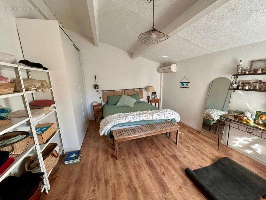 Maison à ROQUEBRUNE-SUR-ARGENS