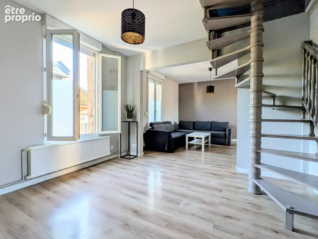 Appartement duplex 6 pièces 105 m2 - photo 1