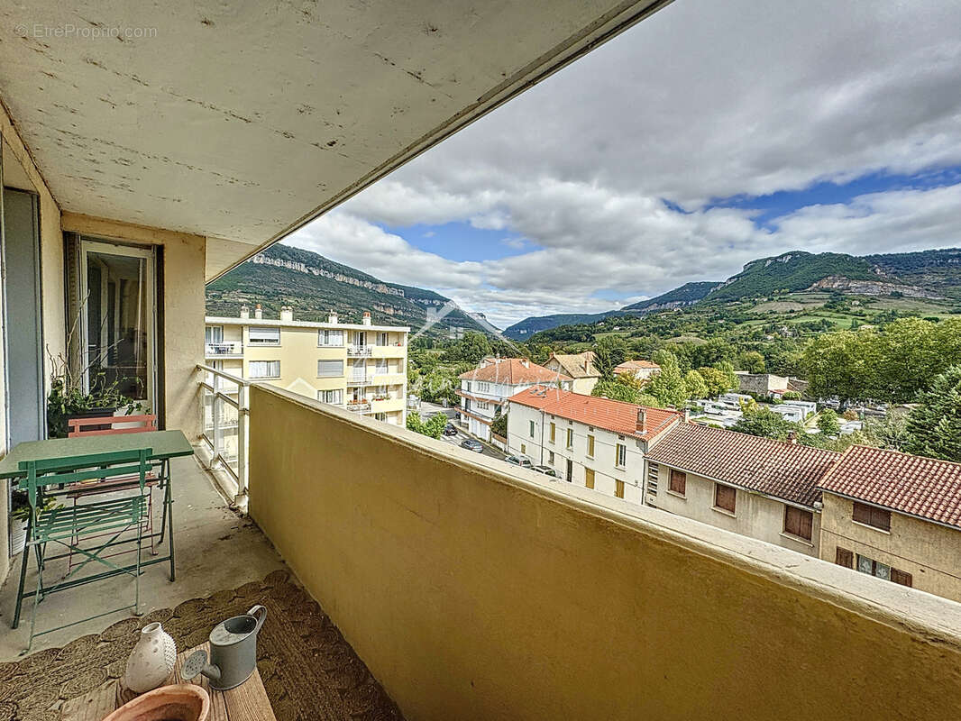 Appartement f4 81 m2 refait à neuf - photo 6