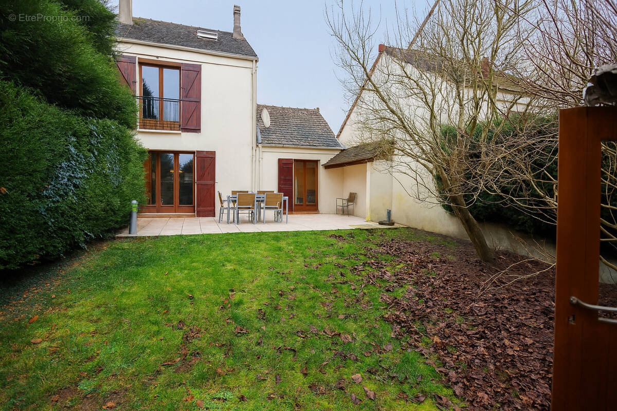 Maison à JOUARS-PONTCHARTRAIN