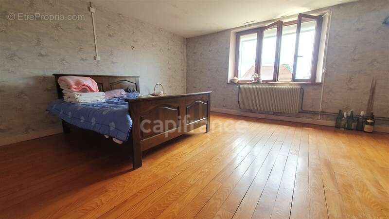 Maison en pierre 4 pièces de 120m² DAMPIERRE LES CONFLANS (70) - photo 8