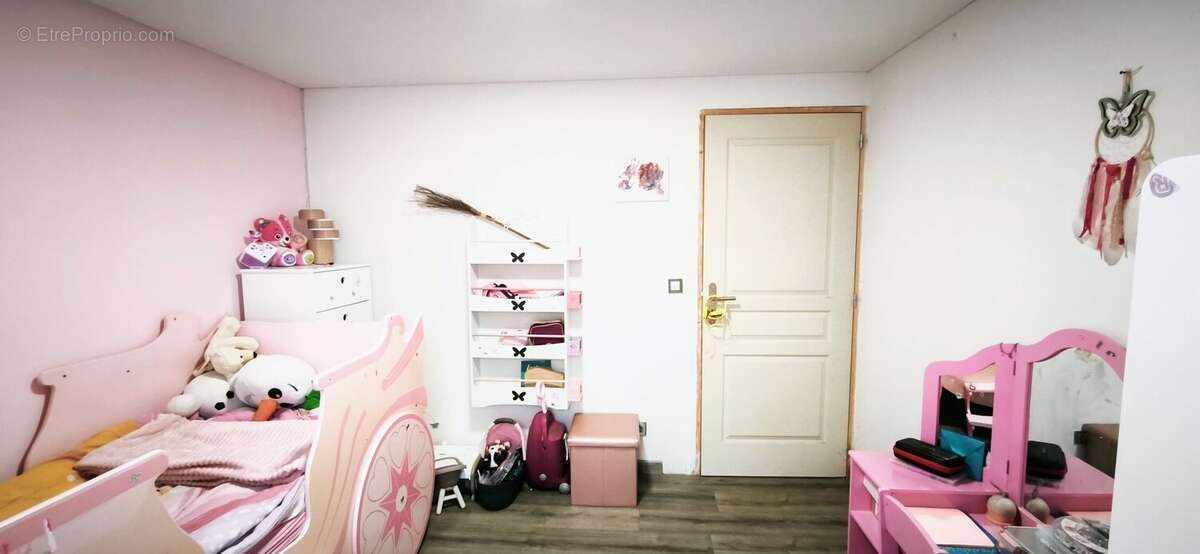 Belle maison en pierre rénovée - 163 m² habitables avec piscine et dépendances - photo 16