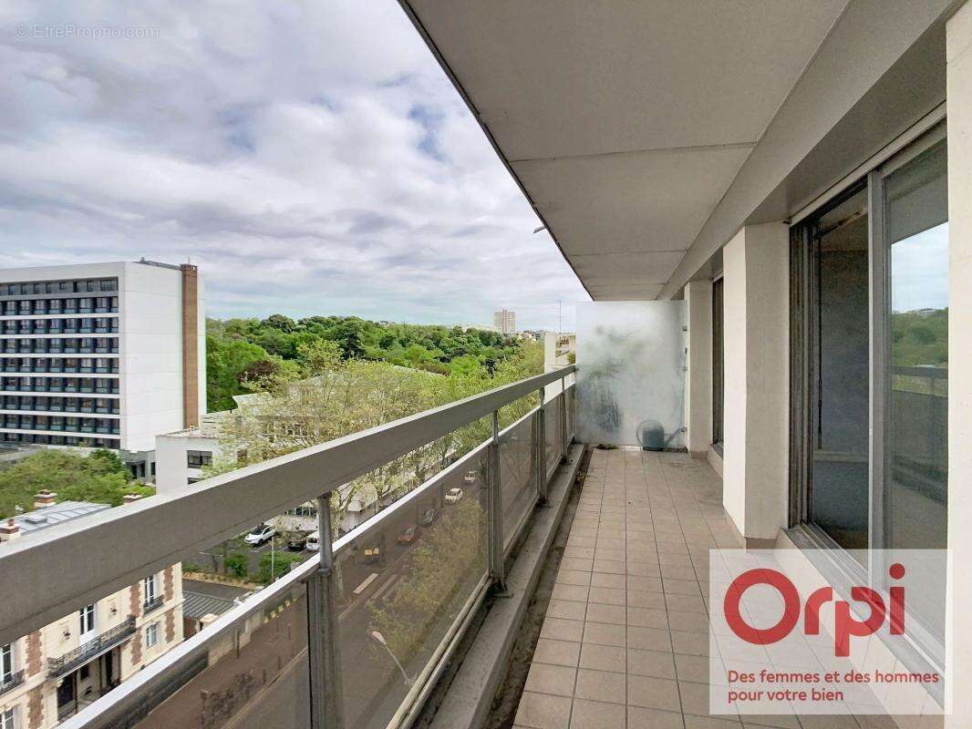 Appartement à ISSY-LES-MOULINEAUX