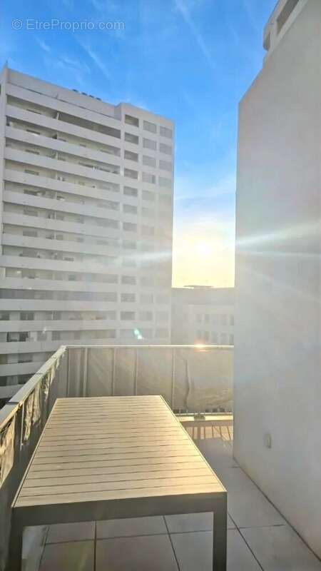 Appartement à MARSEILLE-3E