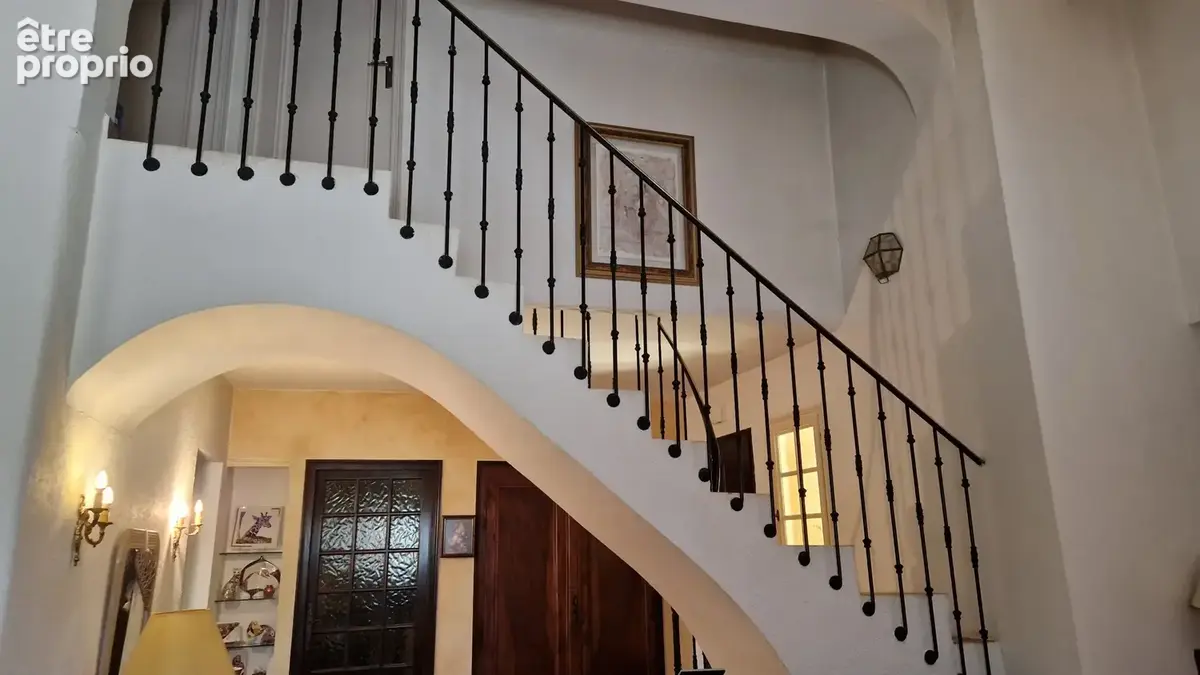 Langlade, en vaunage, villa traditionnelle r+1 avec dependances - photo 8