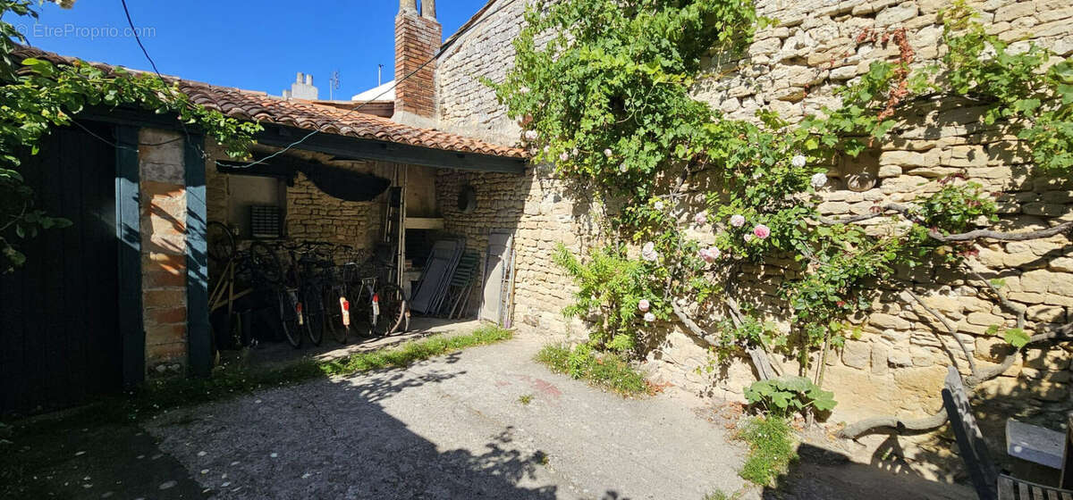 maison de charme, coeur de village - photo 3
