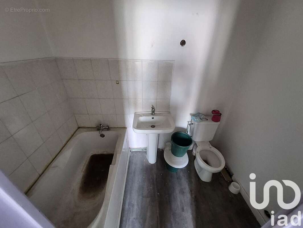 Appartement 501 m² à Denain  - photo 3