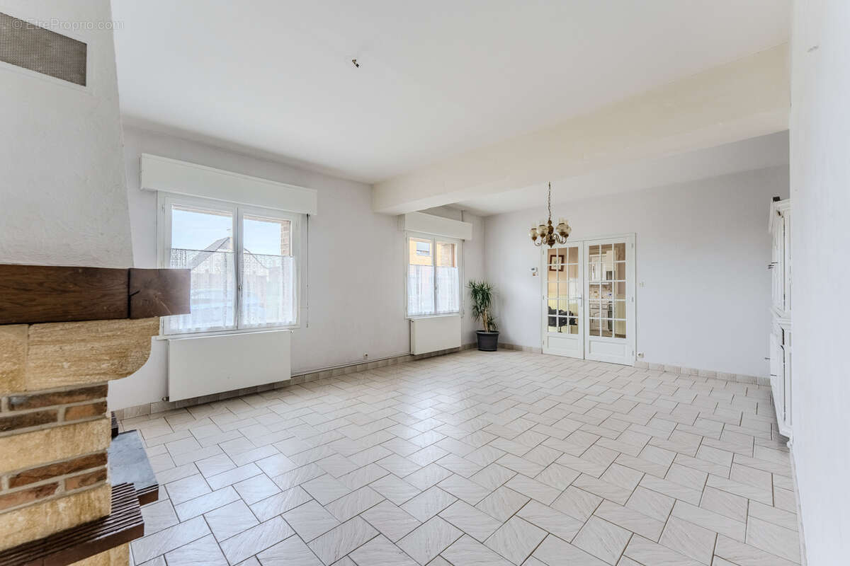 Appartement à BAUVIN