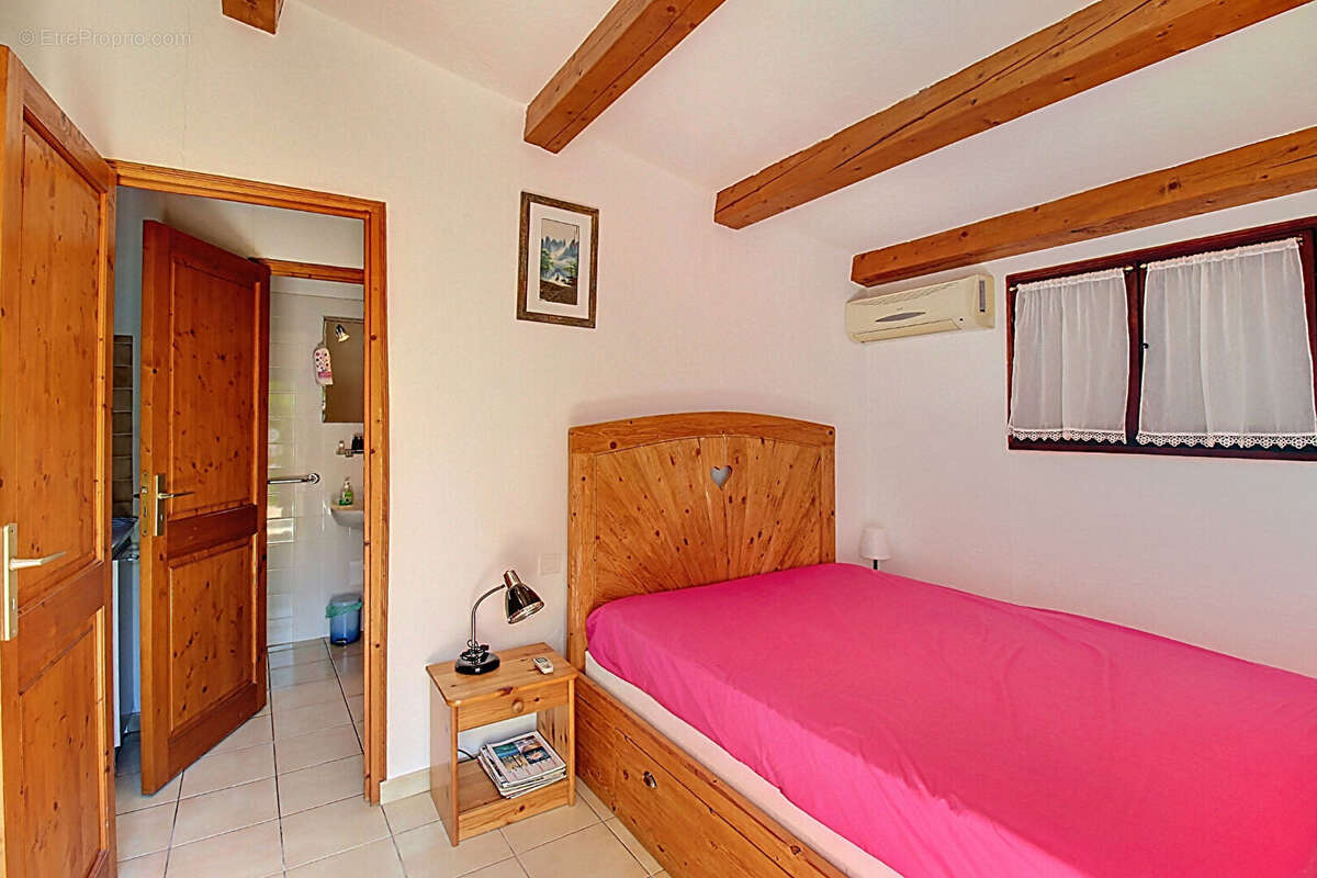 A VENDRE Maison Draguignan 6 pièces 192 m² - photo 15