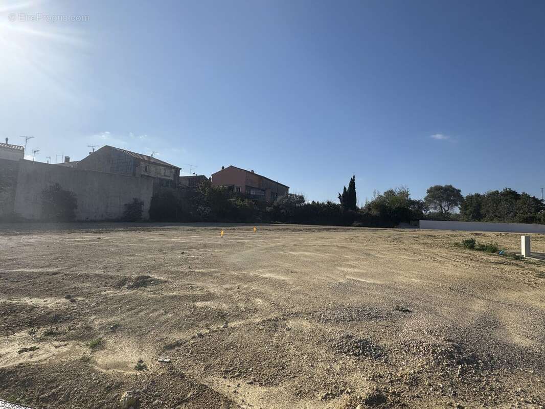 Terrain 425 m² à Autignac  - photo 2