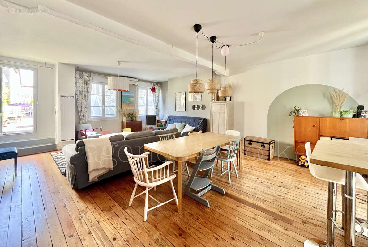 Appartement à BORDEAUX