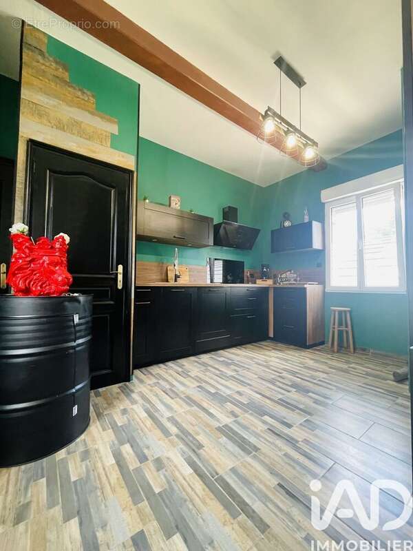 Photo 6