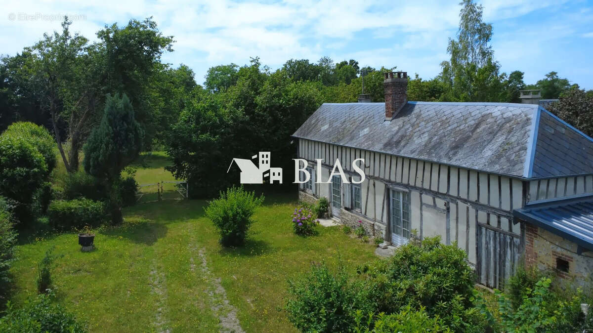 Maison à SAINT-MARDS-DE-BLACARVILLE