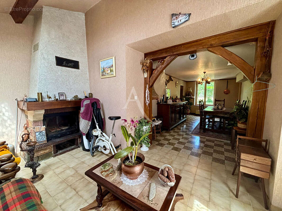 Maison à FRESNES