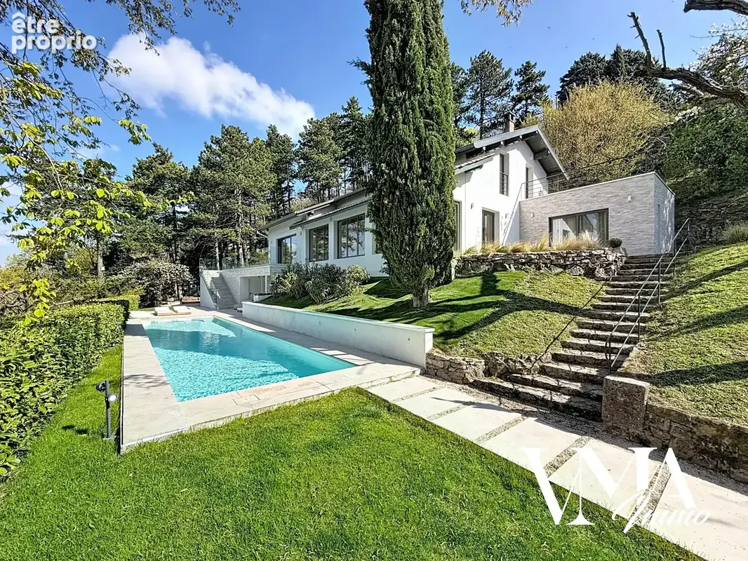Bien d'exception de 313 m2 avec vue . - photo 3