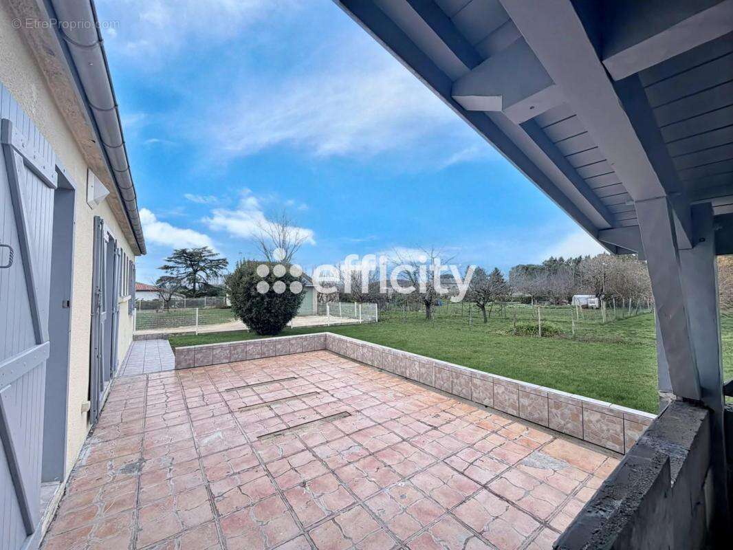 Maison à CASTILLONNES