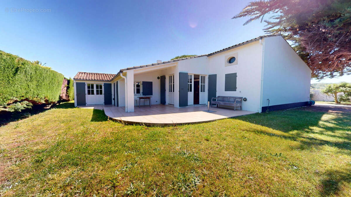 Maison centre village - photo 7
