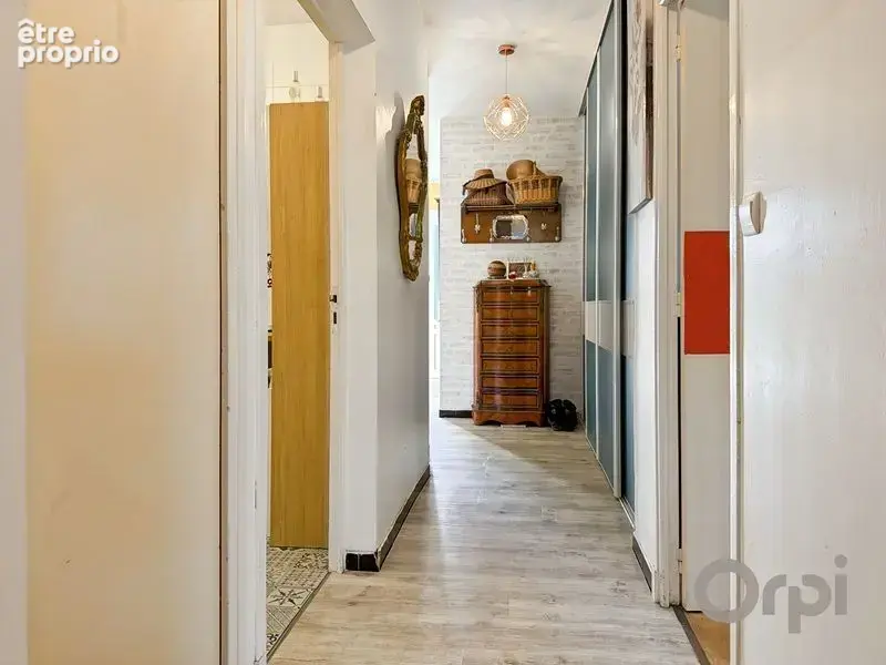 FLEURANCE, Maison traditionnelle habitable de plain pied sur un terrain de plus de 1000 m² - photo 6