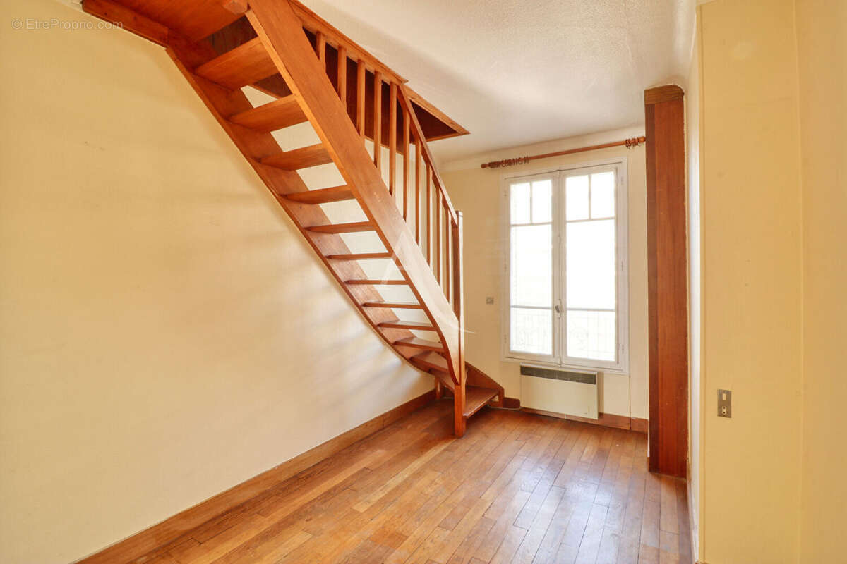 Appartement à BOURG-LA-REINE