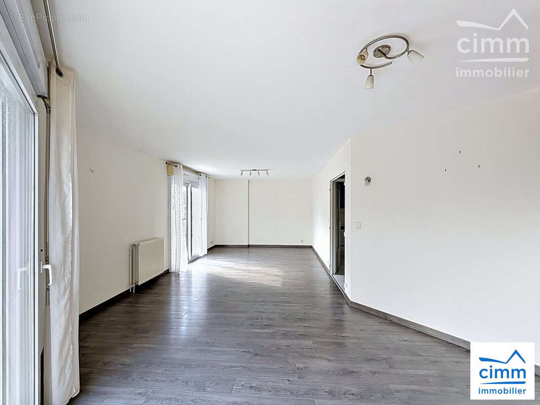 Appartement à VERN-SUR-SEICHE