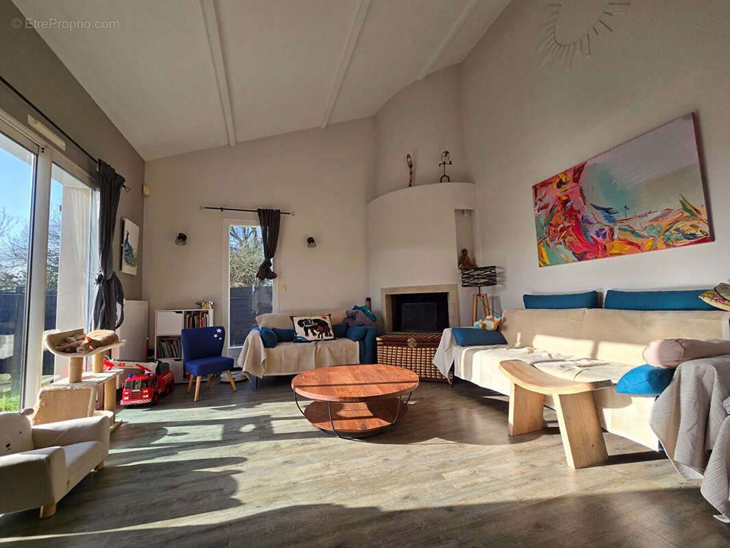 Maison à LES SORINIERES