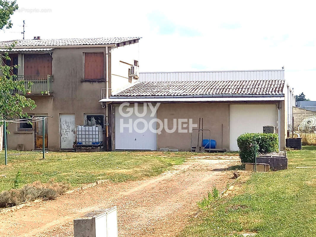 Maison à CHAMPFORGEUIL