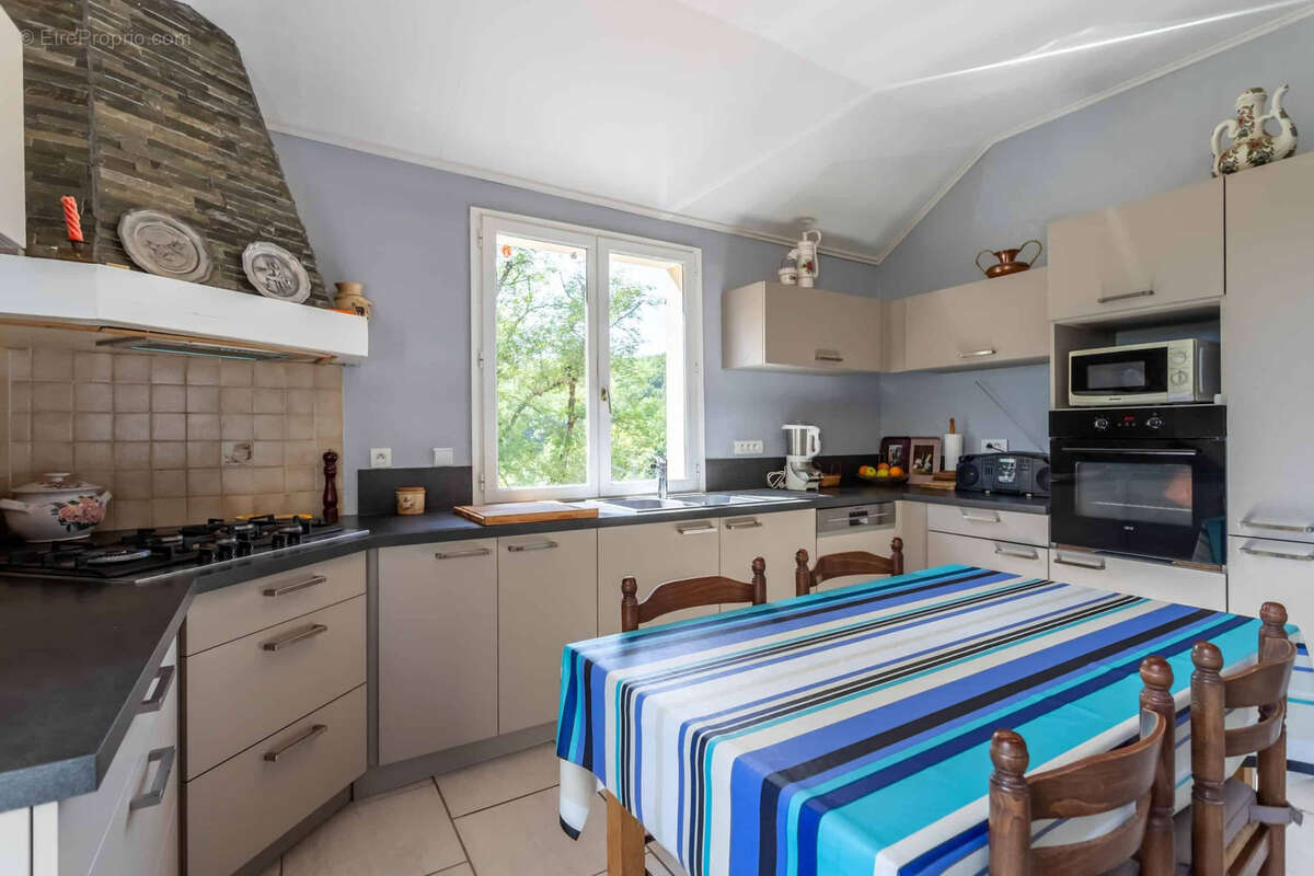 Country property - photo 13