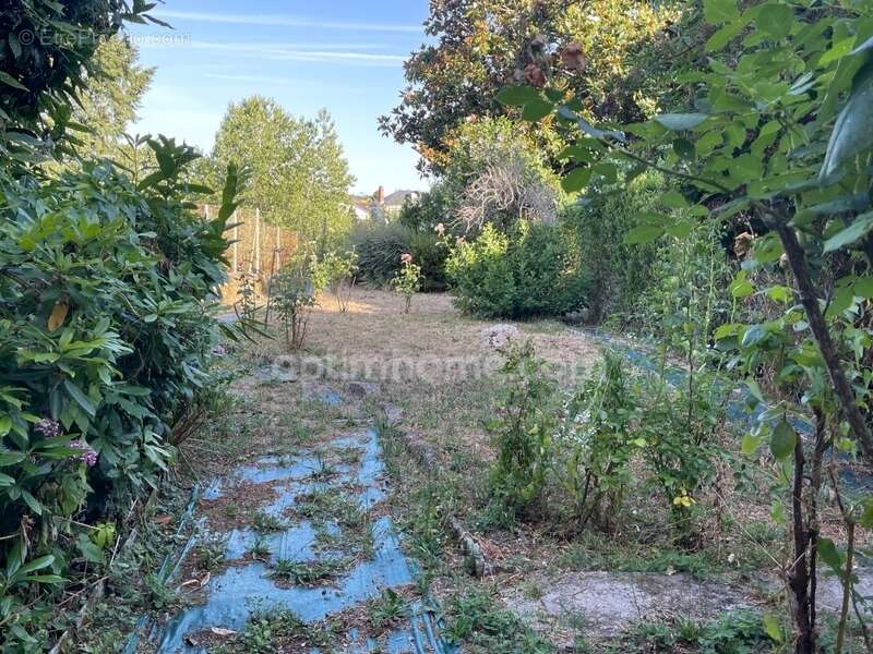 Maison à CHATEAUPONSAC