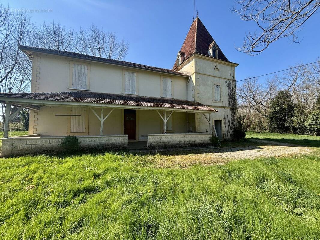 Maison à PINEL-HAUTERIVE