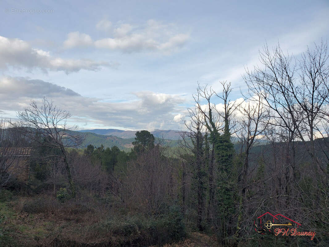 Appartement à LA VERNAREDE
