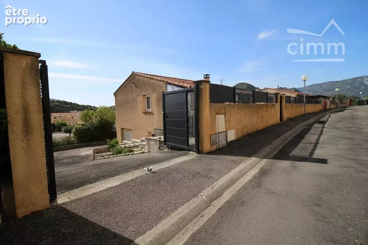 Un bien, deux logements — confortables et clés en main avec jardin et garage - photo 10
