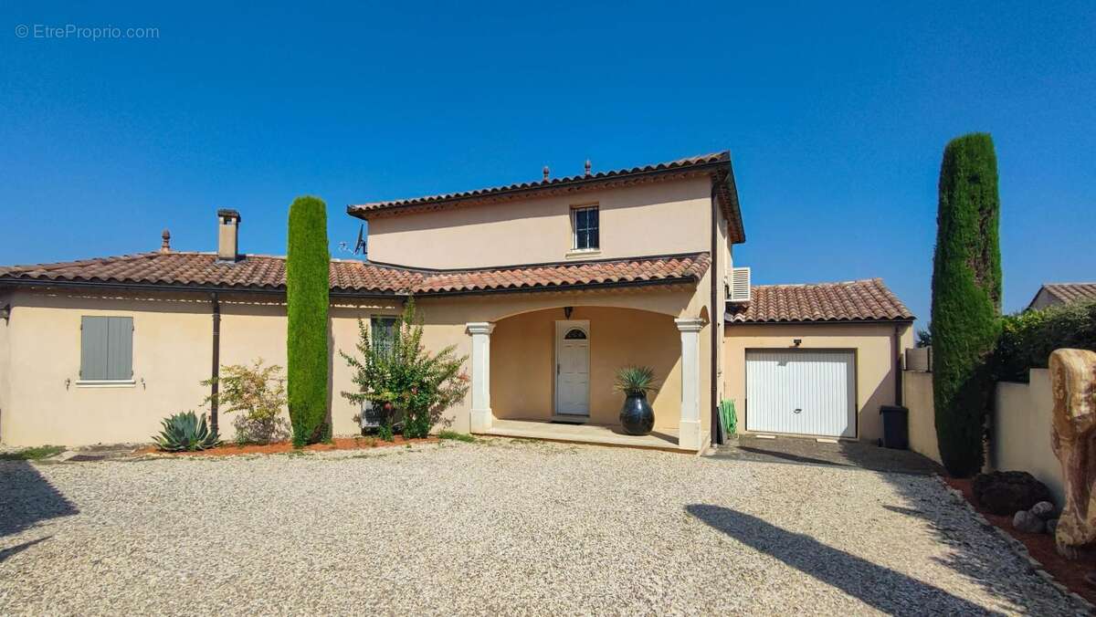 Maison à UZES