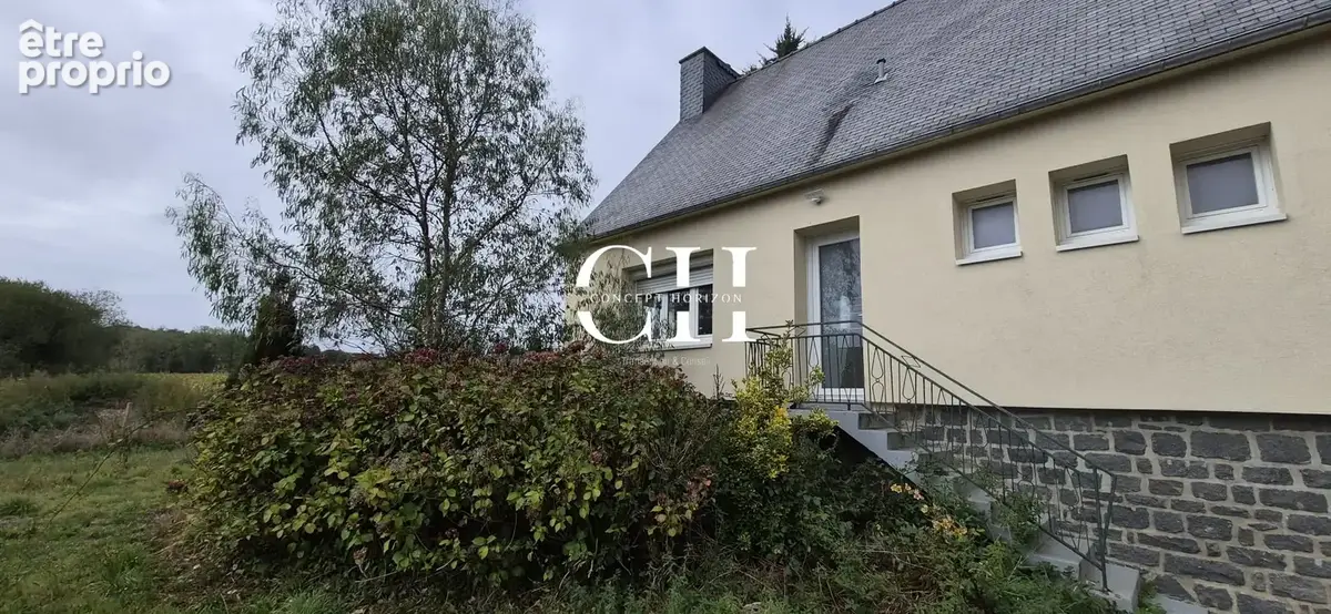Maison à SAINT-GLEN