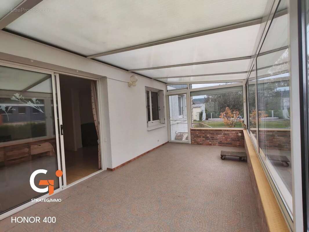 Maison à SAINT-ETIENNE-DU-ROUVRAY