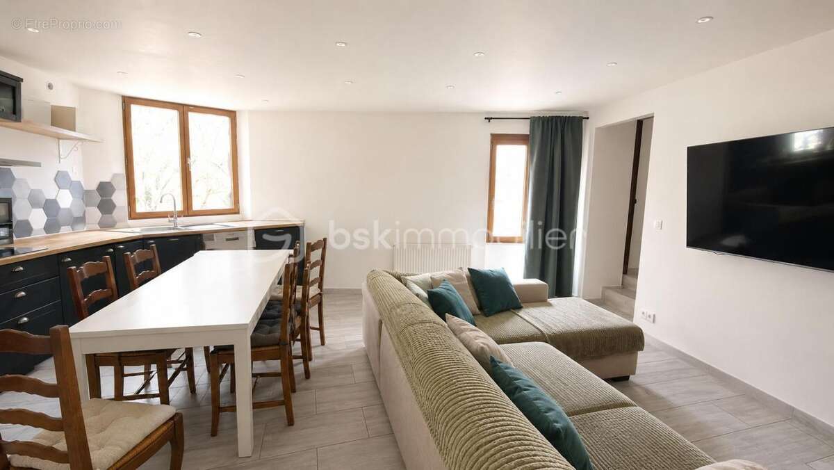 Appartement à ROQUEBRUNE-SUR-ARGENS