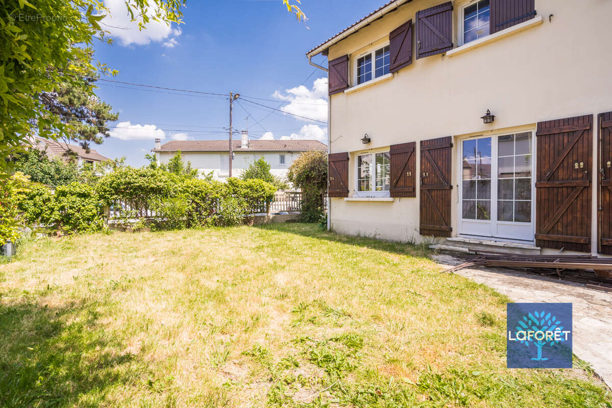 Maison à LIVRY-GARGAN