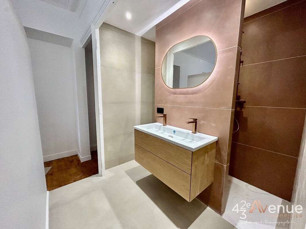 Appartement 155 m² à Saint-Etienne  - photo 3