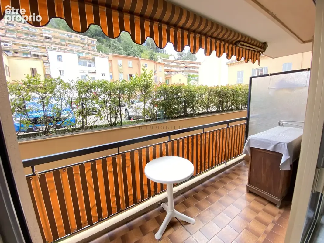 Menton gare routiere - studio  - 19.41 m2 + balcon - parking prive - photo 8