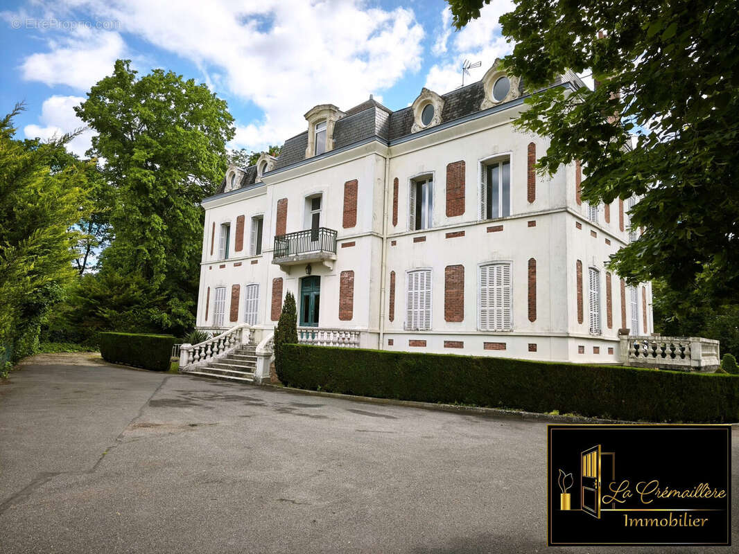 facade exterieur avant - Appartement à DOURDAN