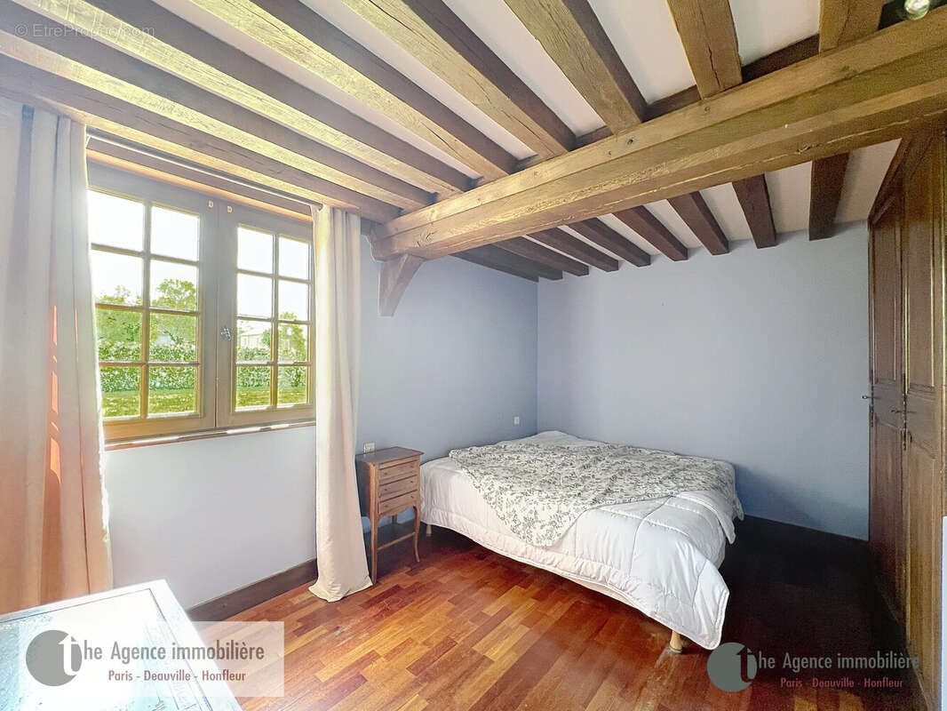 Maison à FIQUEFLEUR-EQUAINVILLE
