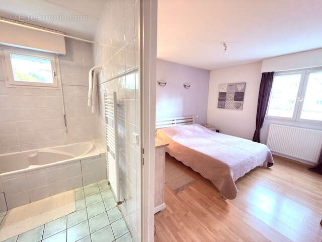 Ferney voltaire, t4 132m2 hab. + 122m2 terrasse + garage + cave + pk - photo 11