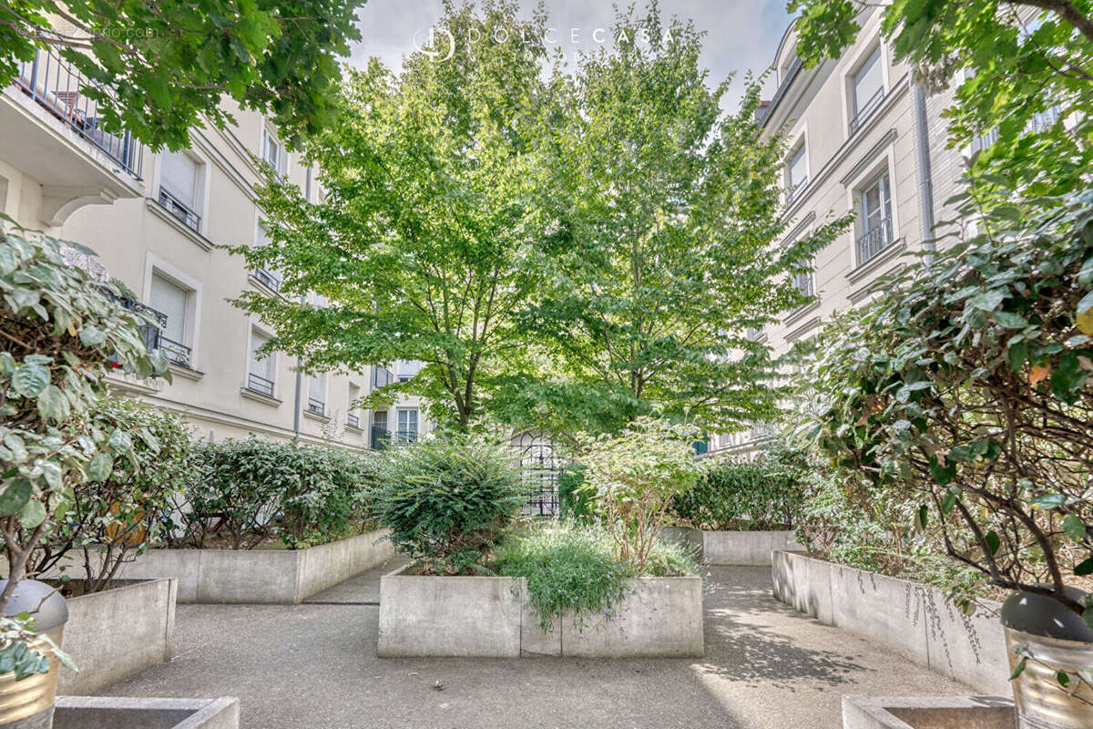 Appartement à LE PERREUX-SUR-MARNE