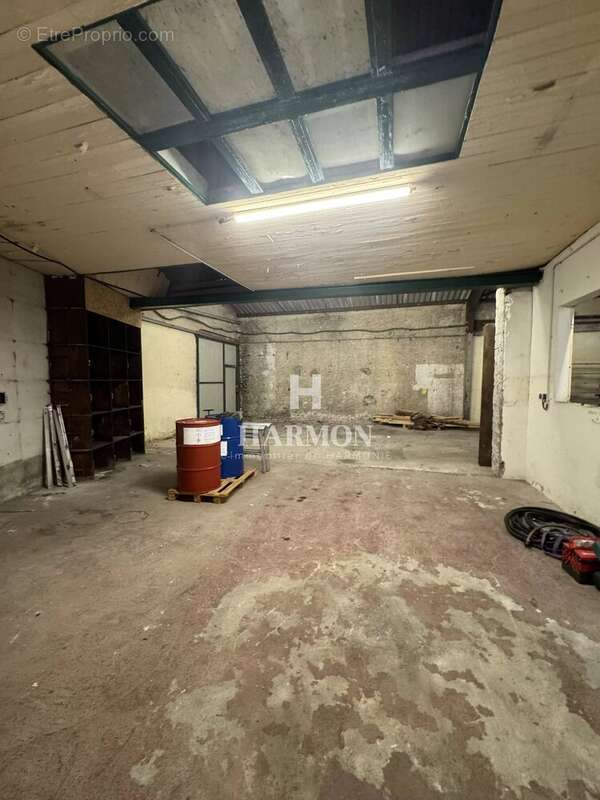 Harmon a vendre : Atelier   Oloron-Sainte-Marie - photo 9