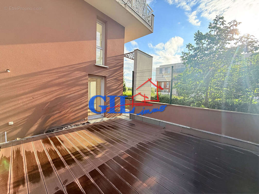 Appartement à MOISSY-CRAMAYEL