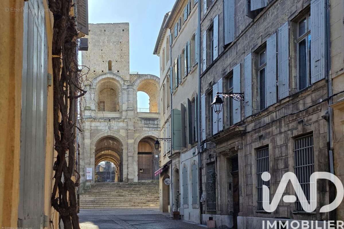 Photo 2 - Maison à ARLES