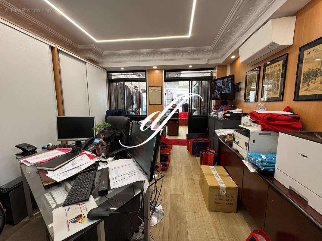 Commerce à PARIS-18E