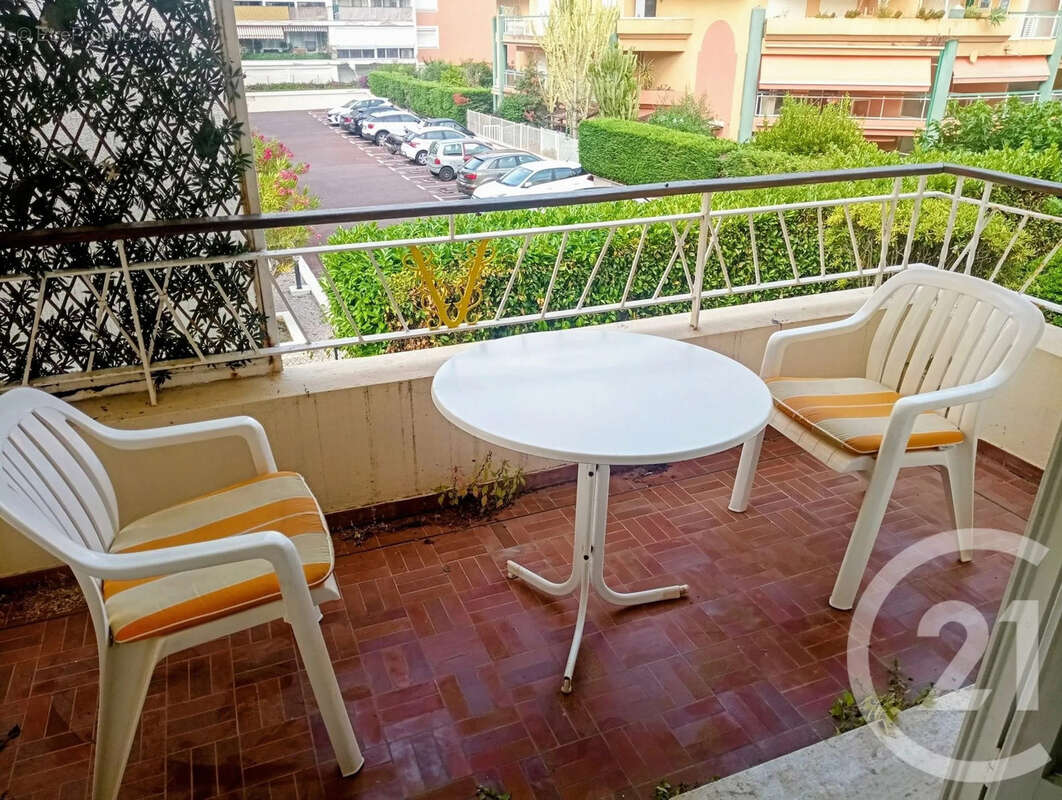Appartement 52 m² à Roquebrune-Cap-Martin  - photo 2