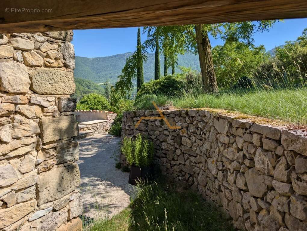 Hameau en pierres a 15min de dieulefit - photo 16