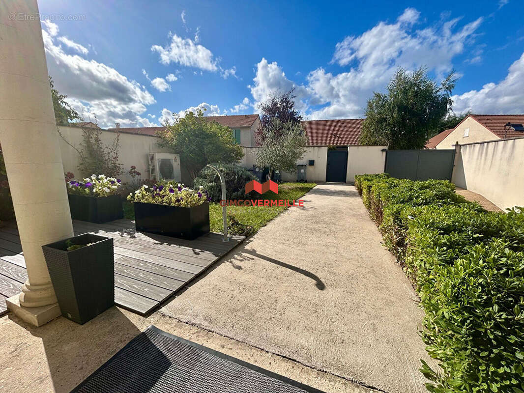 Maison à CARRIERES-SOUS-POISSY