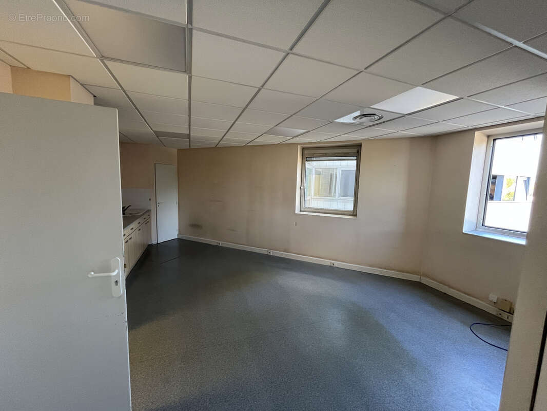 Local professionnel dijon / point medical - photo 3
